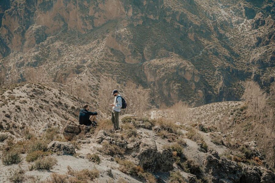 Granada: Los Cahorros Guided Afternoon Hiking Tour - What the guides add