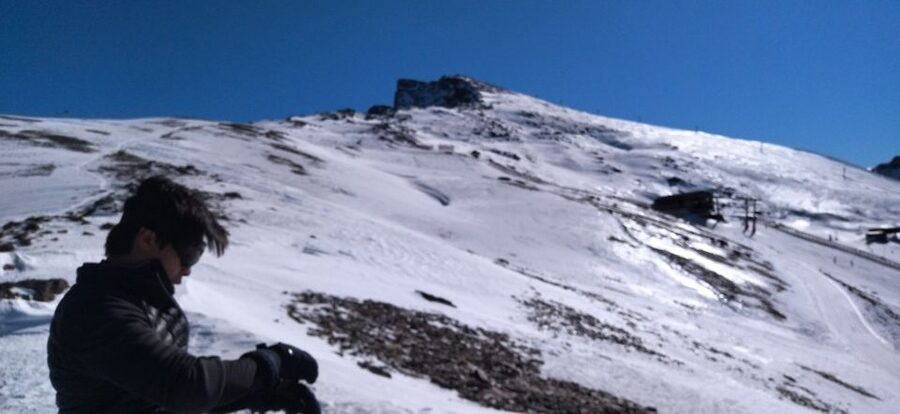 Granada: Sierra Nevada Veleta Peak Trek with Lunch - What the guides add to the day