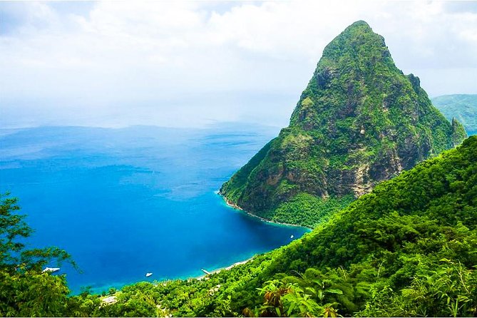 Gros Piton Hiking Adventure - The moderate trail around the mountain