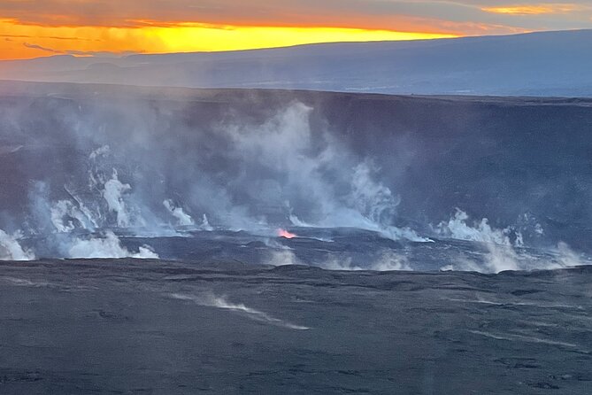 Guided 3-Hour Hike in Volcanoes National Park - Reaching the Kīlauea crater floor