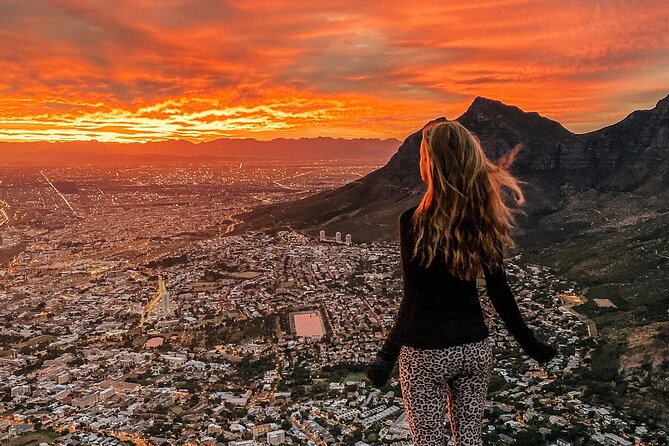 Guided Sunset/Sunrise Hike on Lions Head,Cape Town (Hotel Pickup) - Starting before dawn or sunset