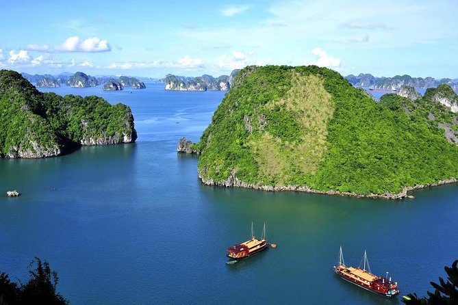 Halong Bay Full Day with Kayaking, Hiking viewpoint, Cave - Deluxe To Luxury - Titop Island and the 420 steps to the view
