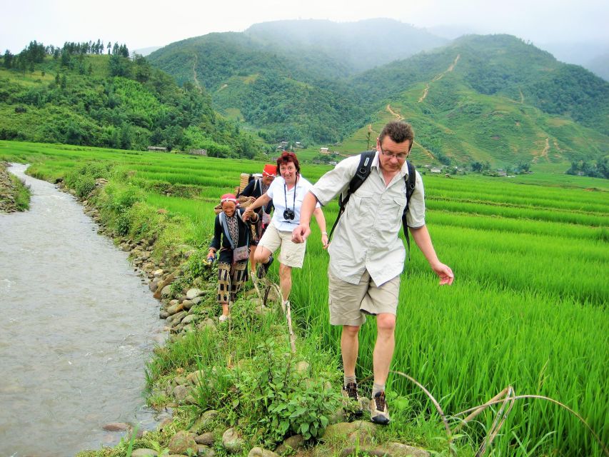 Hanoi: Sapa Trekking 2 Days 1 Night - Sleeper Bus from Hanoi - Lao Chai lunch and the walk to Ta Van