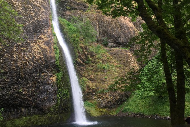 Hike and Bike Tour to Columbia River Gorge Waterfalls - First views at Multnomah Falls or Vista House