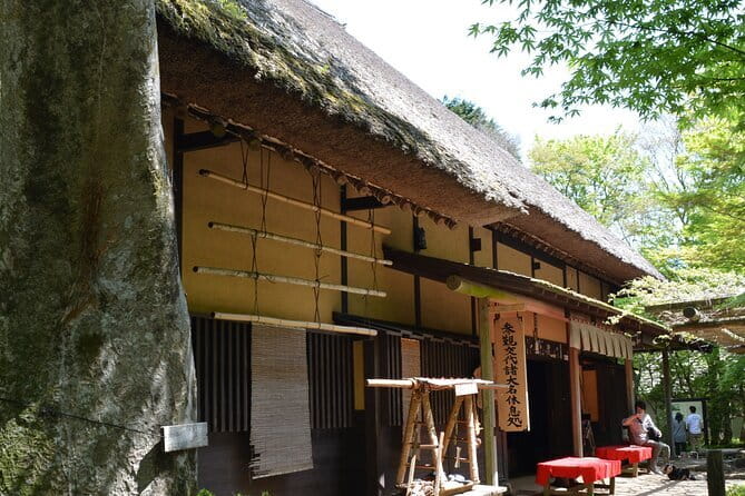 Hike Hakone Hachiri - Walking the old road between Odawara and Mishima
