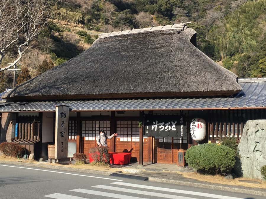 Hike Hakone Hachiri Japan Heritage Area - Walking the old road from Amazake Chaya