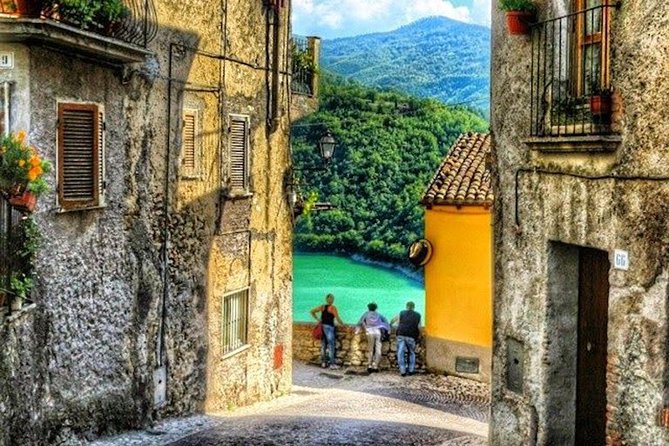 Hike Lake Castle and Good Food! - Why this makes a good break from Rome