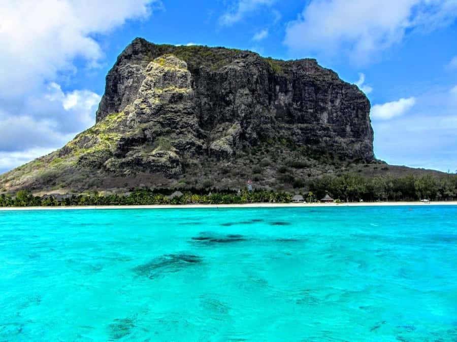 Hike Le Morne & Explore the Southwest (With Transportation) - The early pickup and the long day