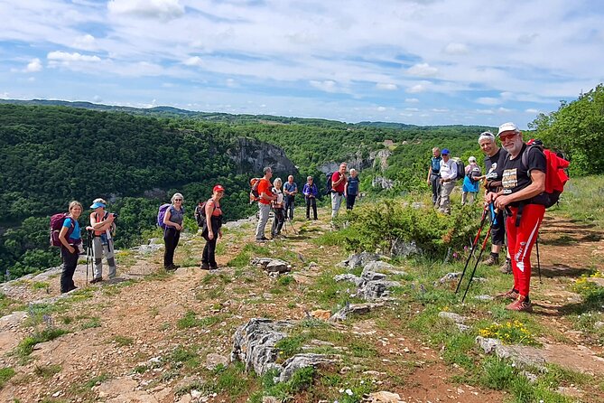 Hike to discover the most beautiful villages of France of the Dordogne valley : Loubressac and Autoire - Château des Anglais: a fortress built into the cliff