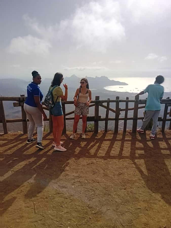 Hike to the highest point of Monte verde - Reaching Monte Verde from São Vicente
