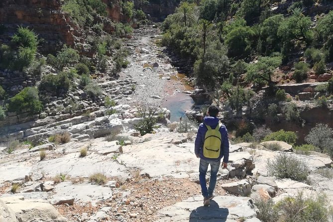 Hiking Beyond Paradise Valley - The secret pool and the need for proper shoes