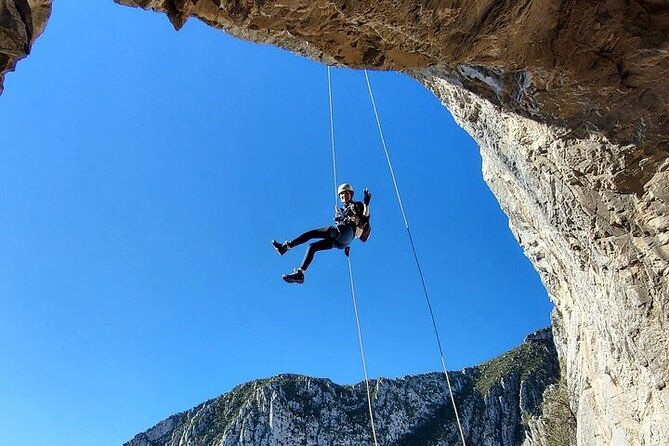 Hiking Climbing And Rappelling In The Eaglets Nest - What the $137.39 price includes