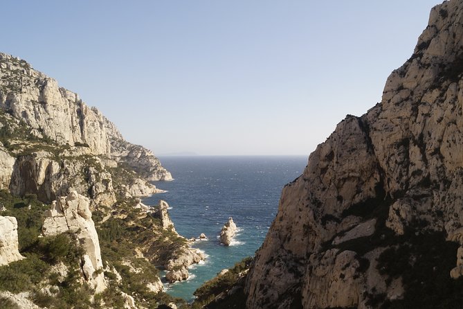 Hiking in the Calanques National park from Marseille - What the guides add to the day