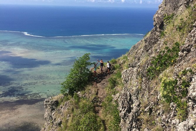 Hiking Le Morne Brabant - The guides are the main value of the tour