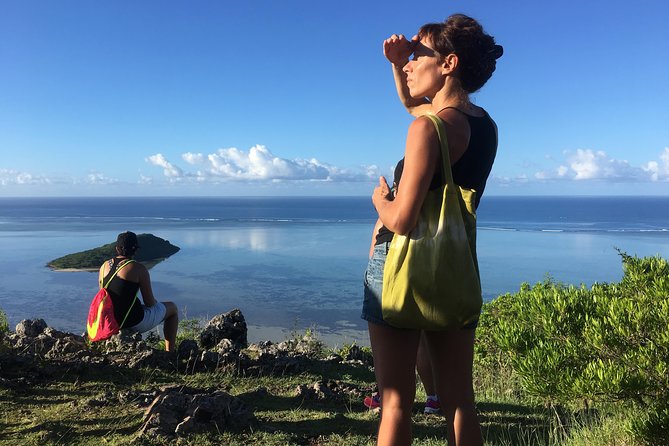 Hiking Le Morne Brabant - The summit and the payoff