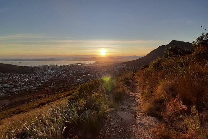 Hiking Lion's Head for sunrise, coffee & hotel Pick-up & Drop off - Starting under Cape Town’s city lights