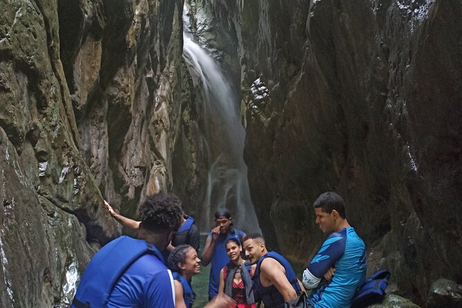 Hiking Tabernacle Thundering Waterfall in Dominican Republic - Dominican food at Colmado María