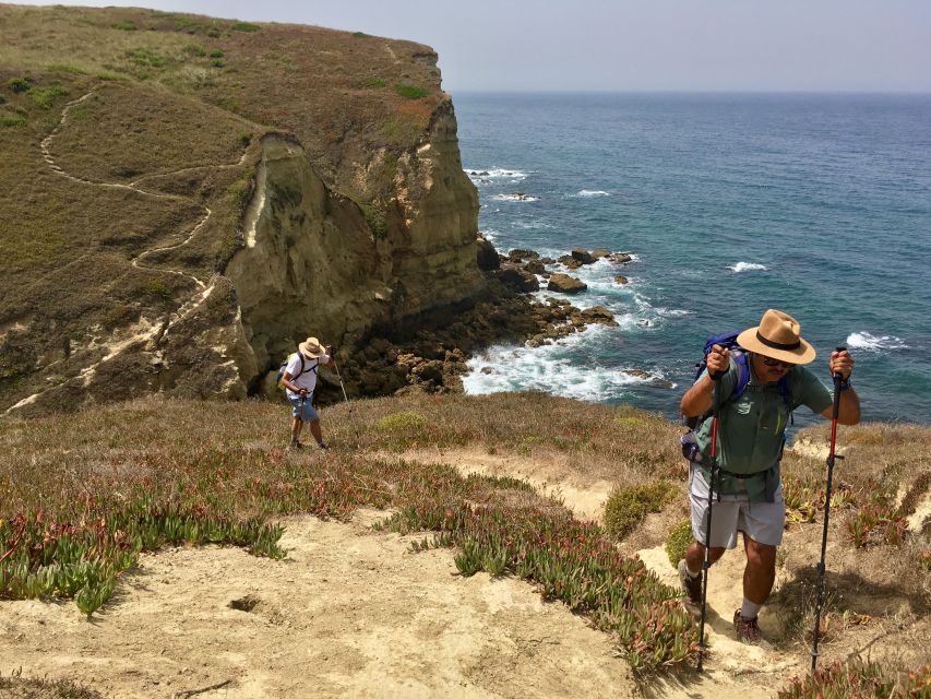 Hiking Tour Along the West Coastline - Cabo Espichel and the prehistoric tracks