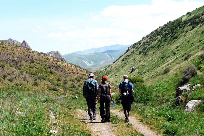 Hiking tour to Hayat, Uhum and Asraf villages – 4 days - What the $380 price includes