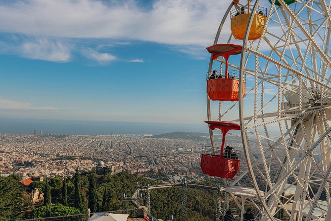 Hiking with the best views of Barcelona - The old Tibidabo amusement park and the final photographs