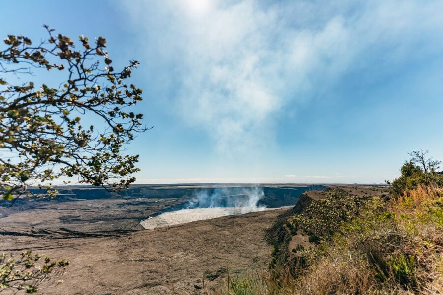 Hilo: Elite Volcano Hike - Guide style can shape the day