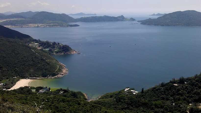 Hong Kong: Dragon's Back Hike - Who gets the most from the $65 price?