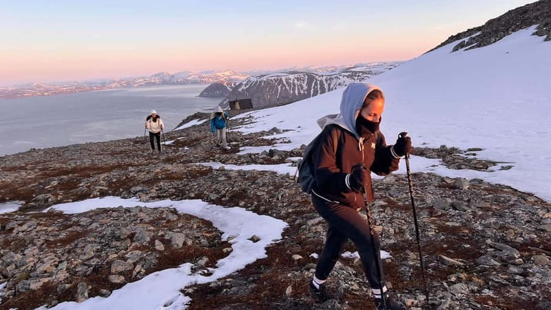 Honningsvåg: Hiking Tour. Arctic Ocean Views from Mountains - Arctic Ocean views and North Cape in the distance