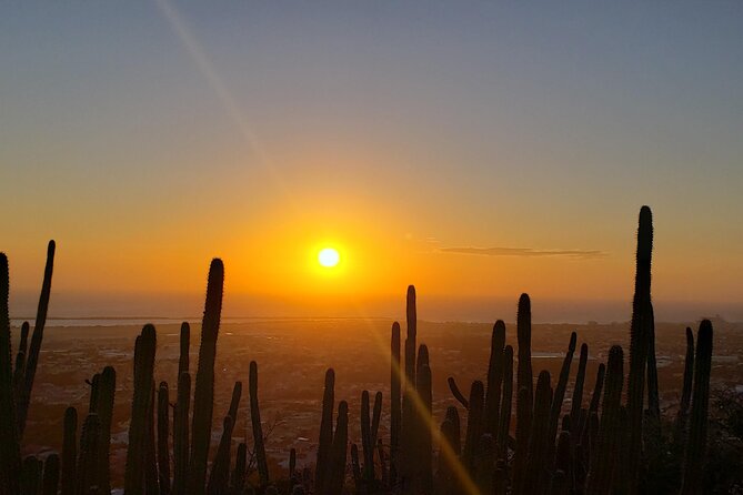 Hooiberg Hill Hike (Sunrise, Sunset, Night) - Sunrise, sunset, or night: choosing the right mood