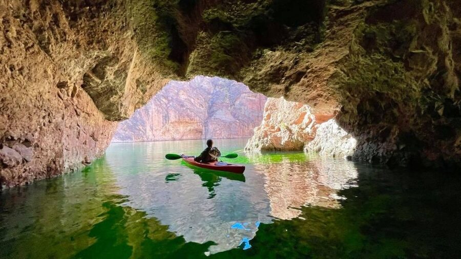 Hoover Dam Kayak Tour & Hike - shuttle from Las Vegas - Hot springs and the sauna cave