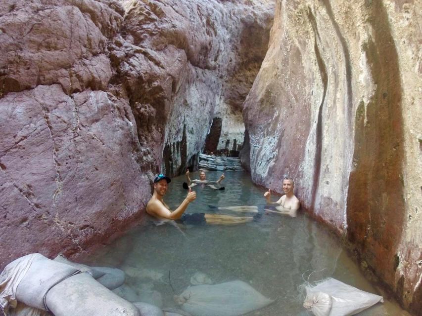 Hoover Dam Kayak Tour & Hike - shuttle from Las Vegas - What to pack for a hot, active river day