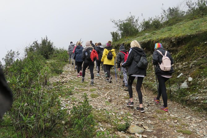 Humantay Lake Full-Day Adventure: Scenic Trek and Stunning Views - Communication and timing need care
