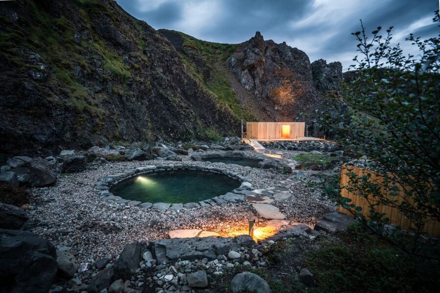 Husafell: Canyon Baths Soak with Short Highlands Hike - Seeing Where Okjökull Once Was