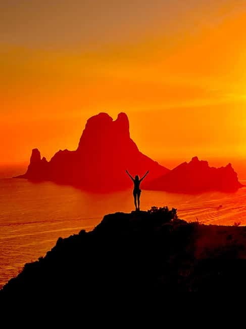 Ibiza: Hike to the most secret spots - Key points to know before you book