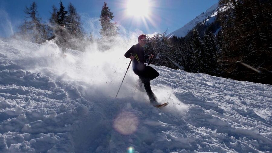 Innsbruck: Priv. Guided Snowy Mountain Hike /Snowshoe´s - Learning Snowshoes Without Feeling Rushed