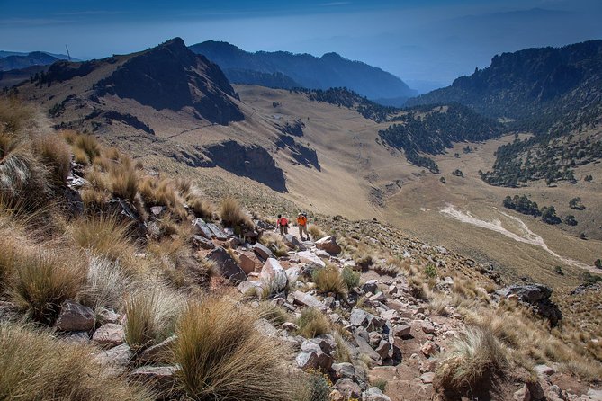Iztaccihuatl Volcano Hike with an Alpinist - Group size, guide style, and safety