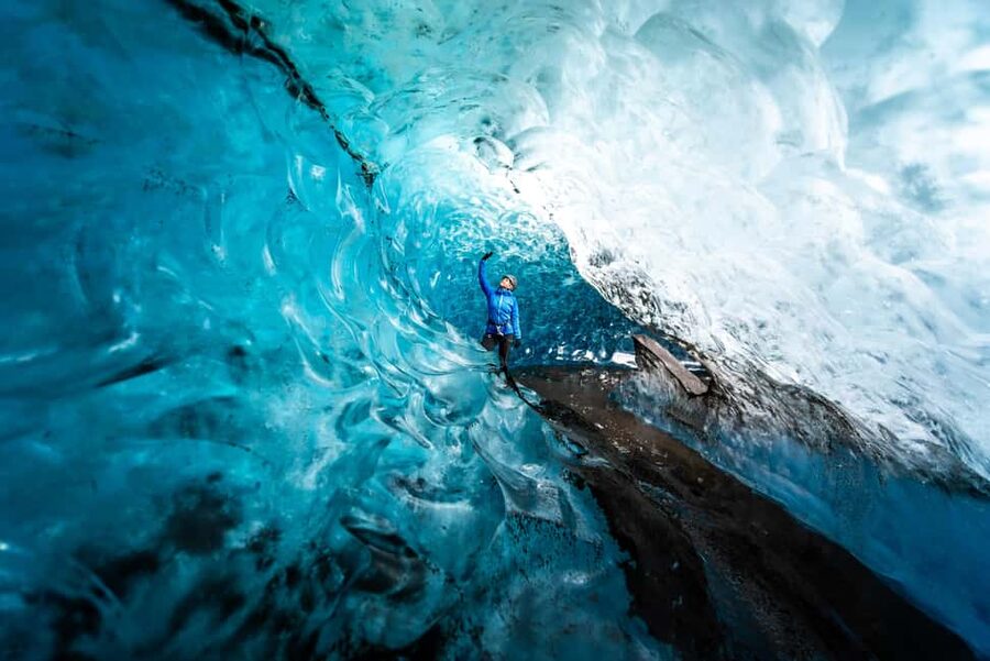 Jökulsárlón: Glacier Hike to a Remote Ice Cave - How hard is the six-hour day?