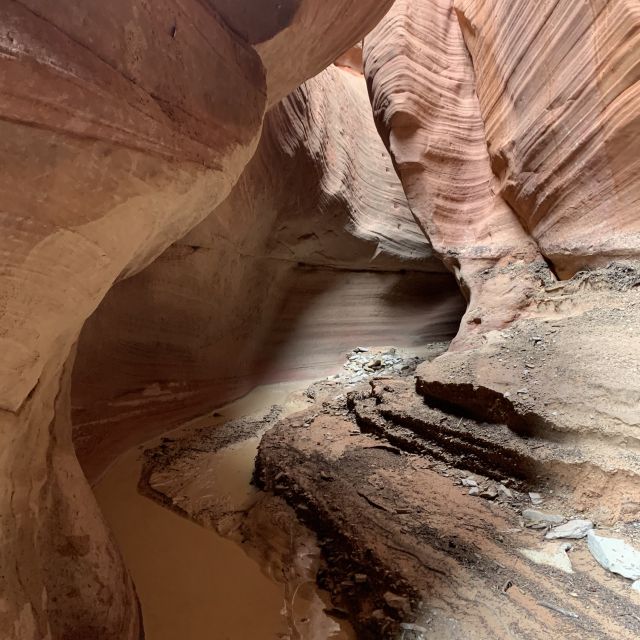 Kanab: Red Canyon Off-Road Jeep and Hiking Tour - Practical tips for a better visit