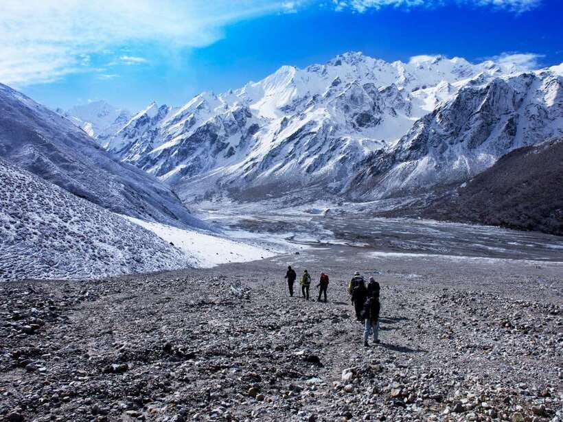 Kathmandu: 6 Days Langtang Valley Trek with Kyanjin Ri - Day 1: Kathmandu to Syabrubesi and the walk to Pahiro