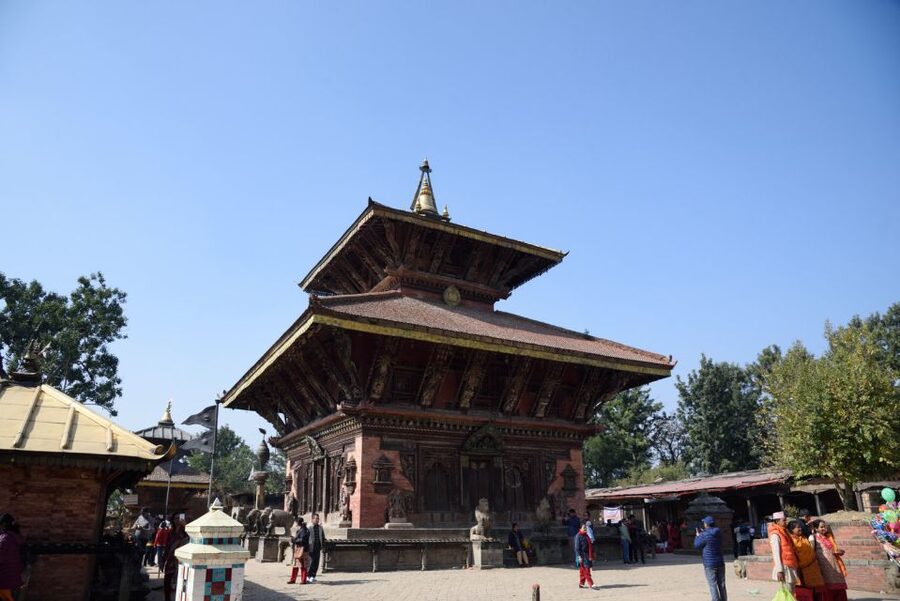 Kathmandu: Chisapani Nagarkot 3-Days 2-Nights Trek - Weather, mountain views, and the best time to go