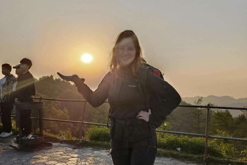 Kathmandu: Nagarkot Sunrise & Hike with Lunch -Private/Group - Breakfast at Club Himalaya, or the included food box
