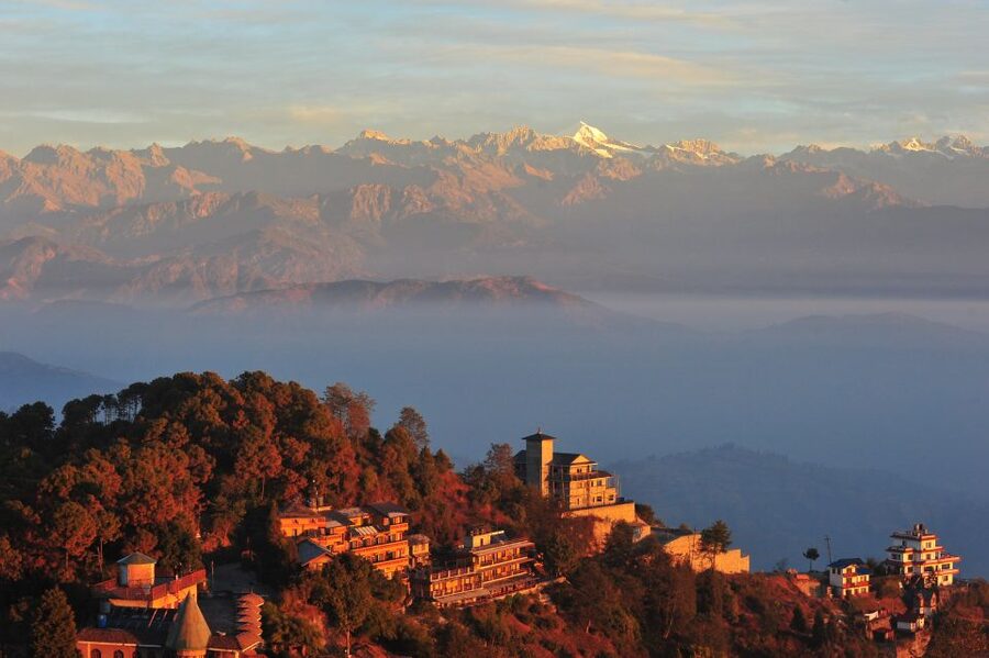 Kathmandu: Nagarkot Sunrise Tour with Day Hike - Why Nagarkot works so well before breakfast
