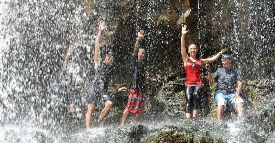 Kauai: Guided Hike and Waterfall Swim - A private waterfall walk near Lihue