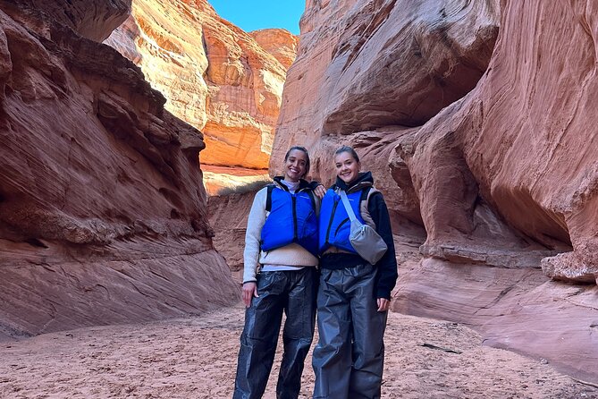 Kayak Antelope Canyon and hike, at Lake Powell - The 2.5-mile paddle across Lake Powell