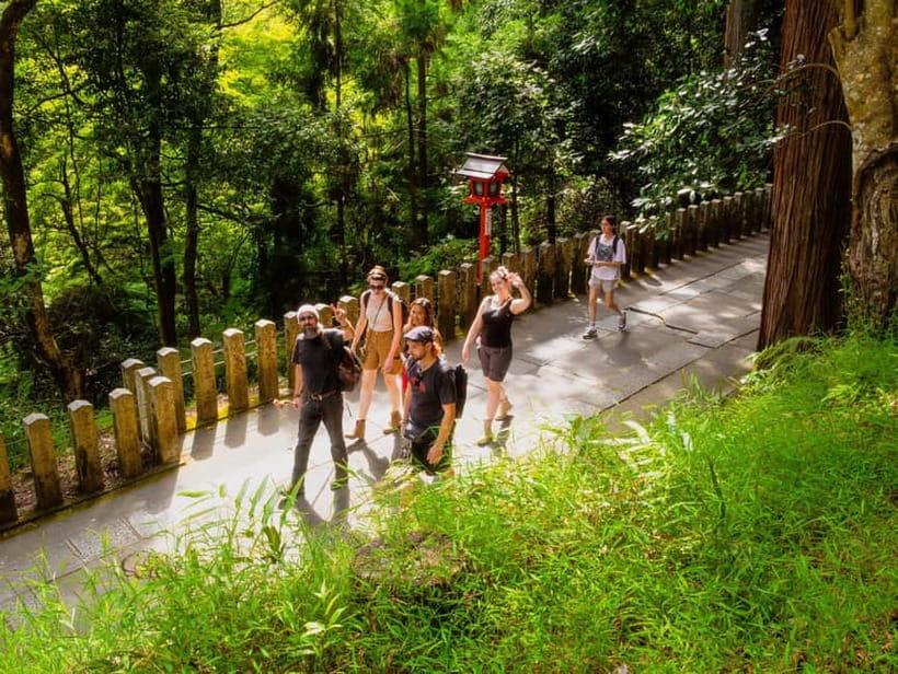 Kyoto: Hike and Hot Springs in Kurama - Climbing Kurama Mountain through the cedar forest