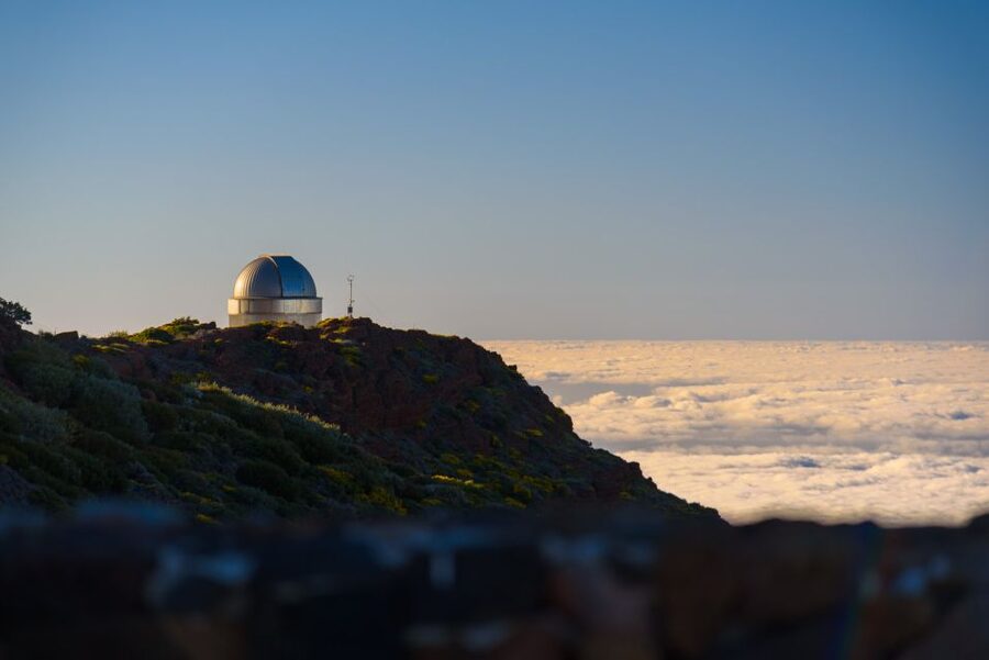 La Palma: Guided Trekking Tour to El Roque de los Muchachos - Telescopes at the Roque de los Muchachos Observatory