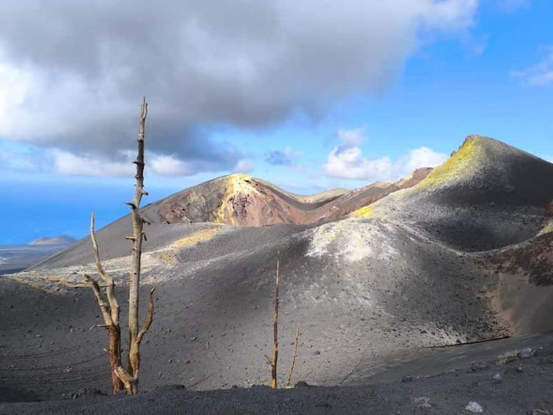 La Palma: Tajogaite Volcano Guided Hike - Llano del Jable and the Cumbre Vieja setting