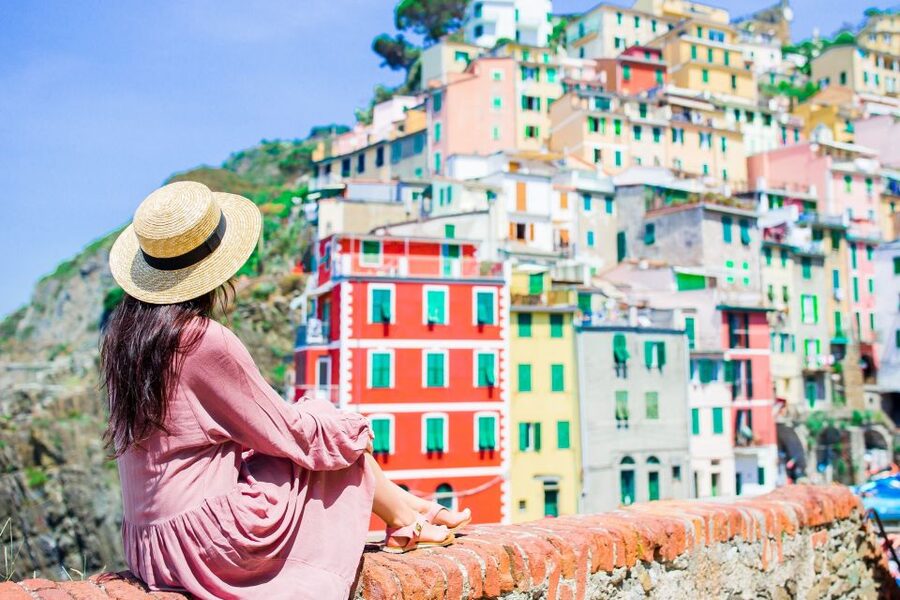 La Spezia: Cinque Terre Guided Hiking Tour - The three-hour climb to Corniglia