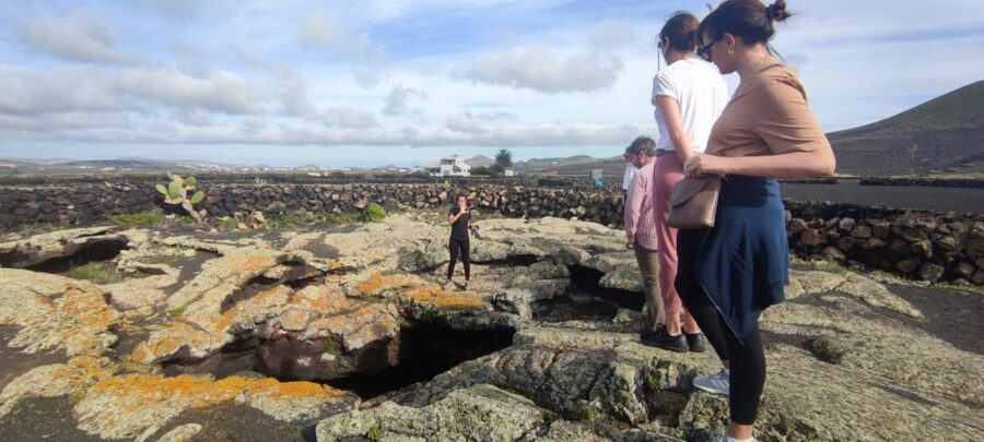 Lanzarote: Timanfaya Natural Park Trekking Tour - Walking through Timanfaya instead of only looking at it
