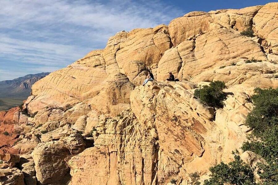 Las Vegas: Red Rock Canyon Guided Hike with Pickup - Leaving the Strip for Red Rock Canyon