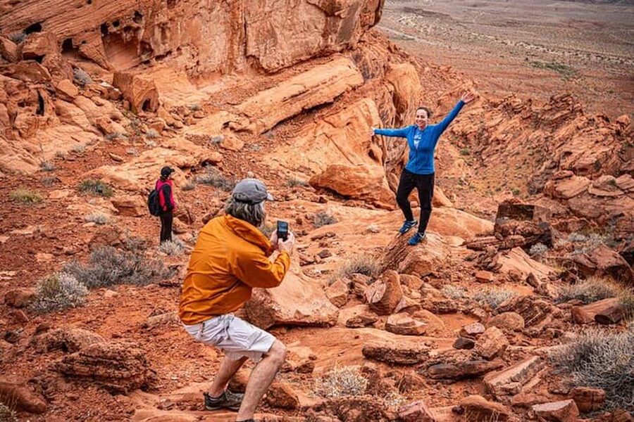 Las Vegas: Red Rock Canyon Guided Hike with Pickup - Who should book this hike?